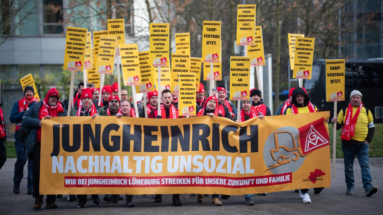 Streik bei Jungheinrich in Lüneburg