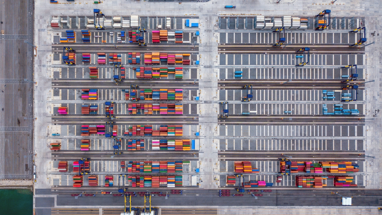 Symbolbild Hafen Container