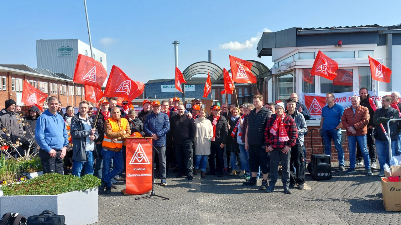 Warnstreiks brachten Verhandlungsergebnis: Warnstreik bei Das Teppichwerk