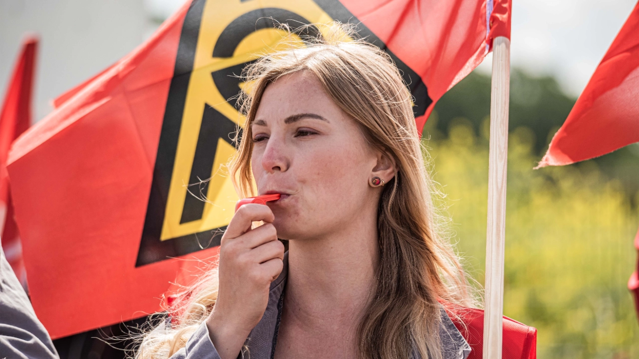 Flagge Pfeife