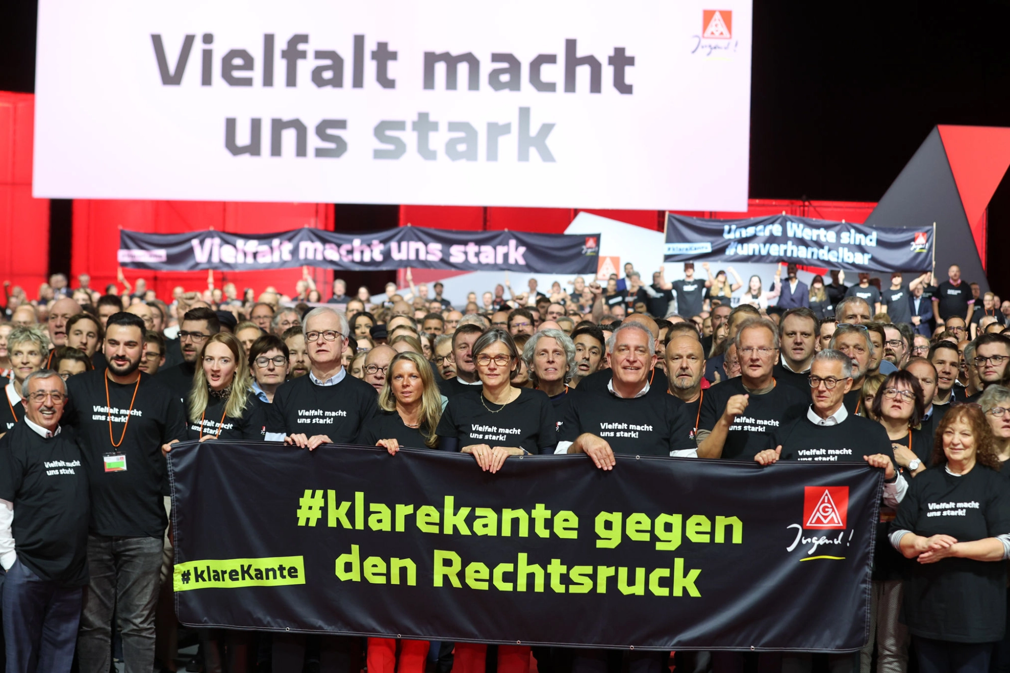 Aktion gegen Rechts der IG Metall Jugend beim Gewerkschaftstag in Frankfurt