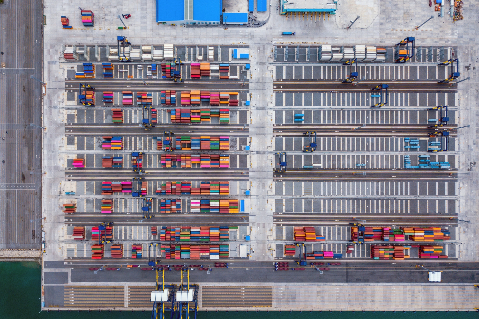 Symbolbild Hafen Container