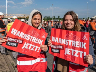 Tarifrunde Eisen und Stahl: Warnstreik Salzgitter AG