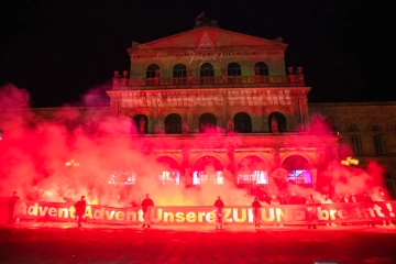 Gewerkschaftsjugend protestiert in Hannover gegen Wehrdienst