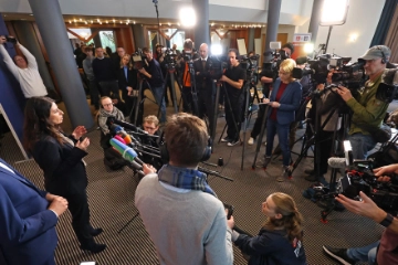 Fünfte Runde im VW-Haustarif hat begonnen - Verhandlungen dauern an