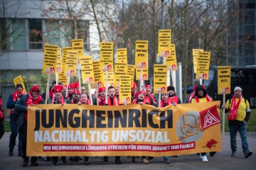 Arbeitskampf wird fortgesetzt, Produktionsrückstand in Lüneburg wächst an