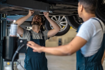 Arbeitgeber kommen auch im ostdeutschen Kfz-Gewerbe nicht vom Fleck