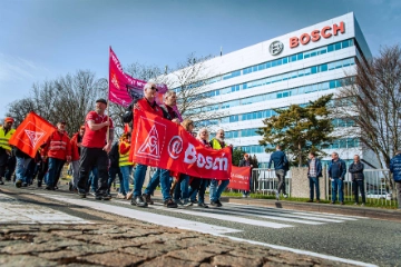 2.400 Bosch-Beschäftigte setzen klares Zeichen gegen Stellenabbau