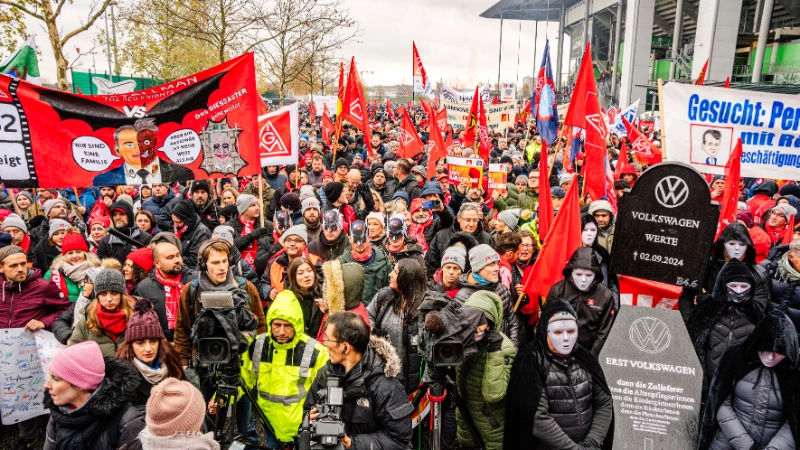 2024-11-21 3. Verhandlung VW Kundgebung