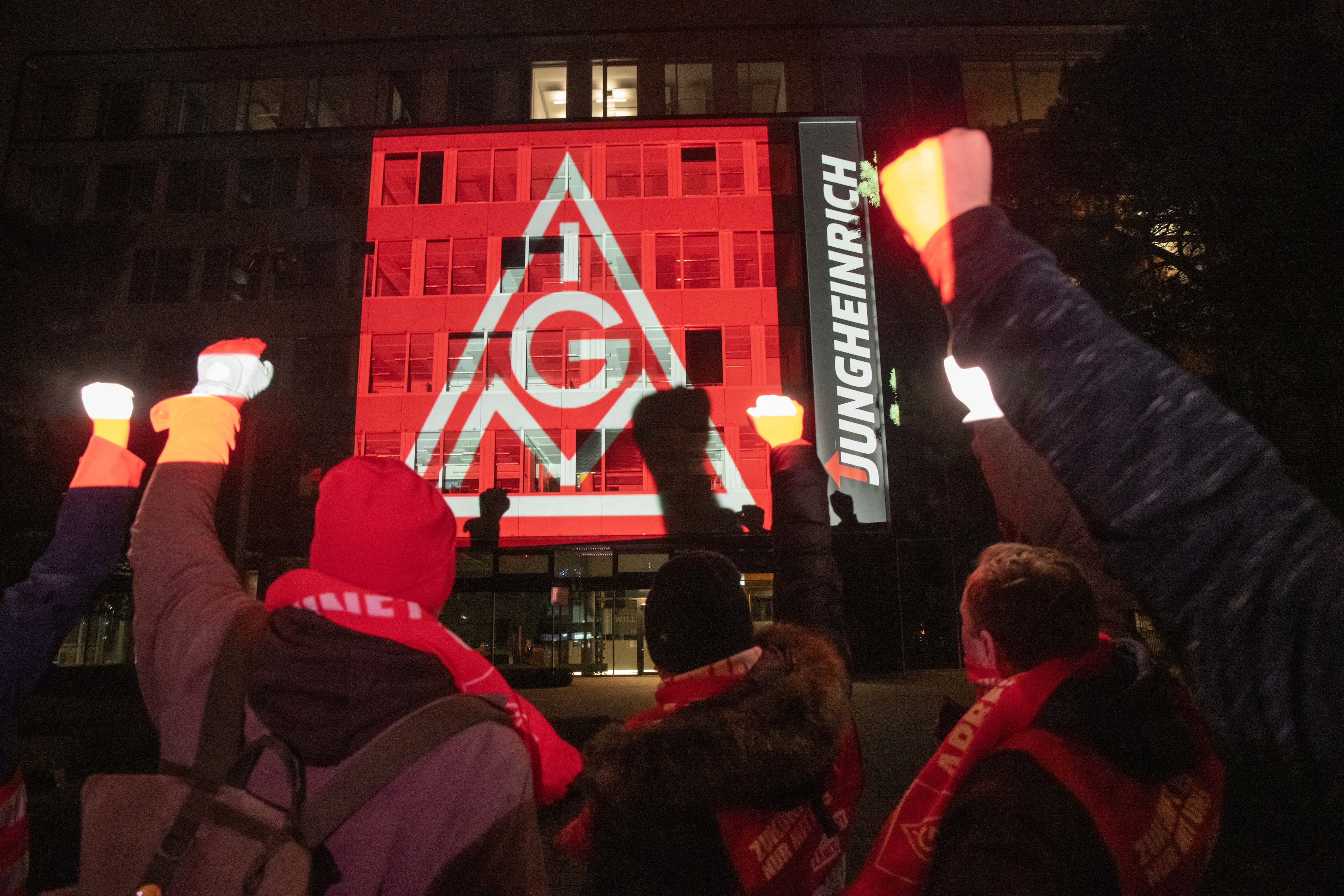 Jungheinrich verliert Kontrolle über Prozesse – statt mit Gewerkschaft zu verhandeln